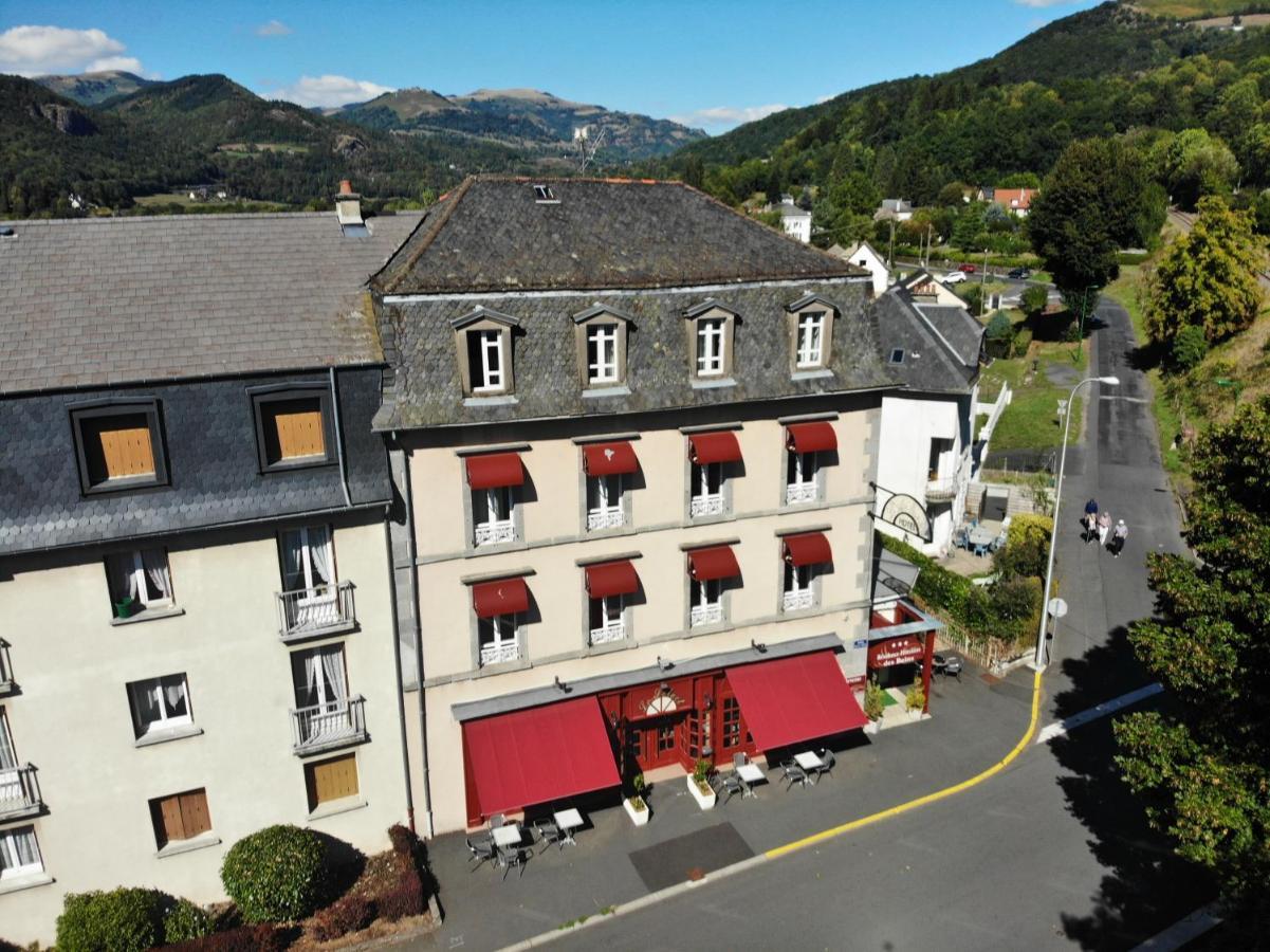 Hôtel et Résidence des Bains Vic-sur-Cère Exterior foto